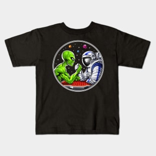 Alien Astronaut Arm Wrestling Kids T-Shirt